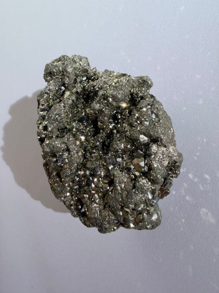 Pyrite brute qualité A, taille 30 à 50 mm, origine Pérou